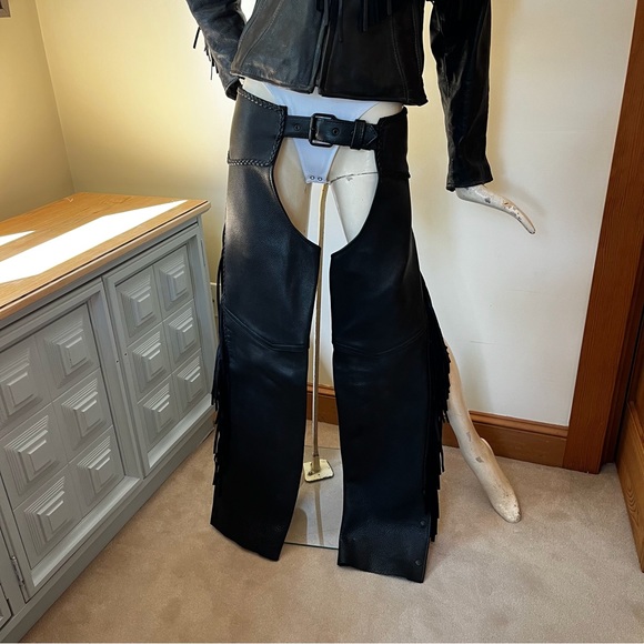 Deerskin Trading Post leather motorcycle riding chaps - Picture 12 of 16
